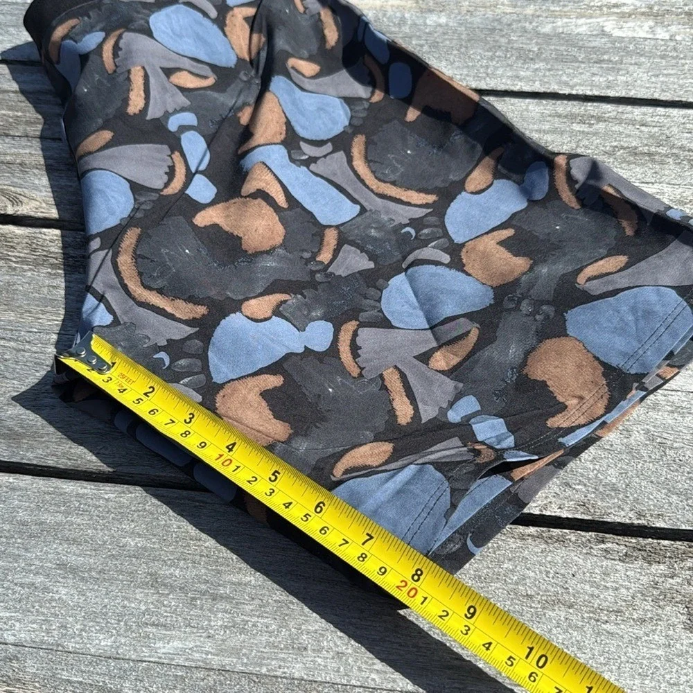 VUORI Infinity‎ Boardshort CLOUD ABSTRACT MENS SIZE 32 nwt swim trunks
